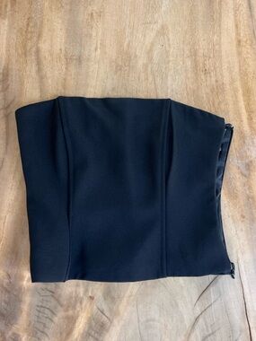 NWT boa. Black corset top